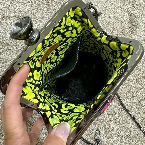 Colorful Floral Genuine Leather Diamond Shaped Push-lock Bucket Bag/Crossbody - Picture 15 of 16